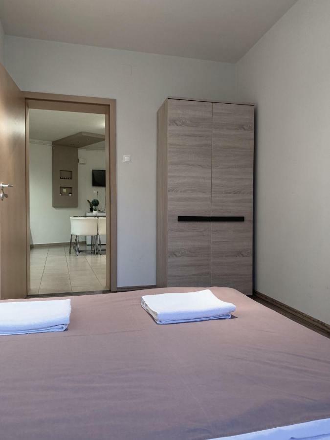 Appartamento St. Péter Apartman Pécs Esterno foto
